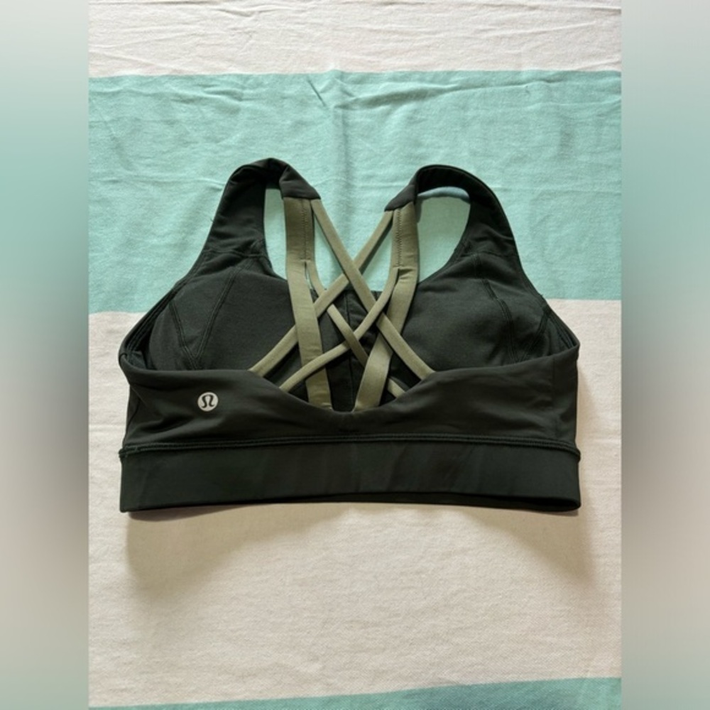 Lululemon free to be elevated bra.